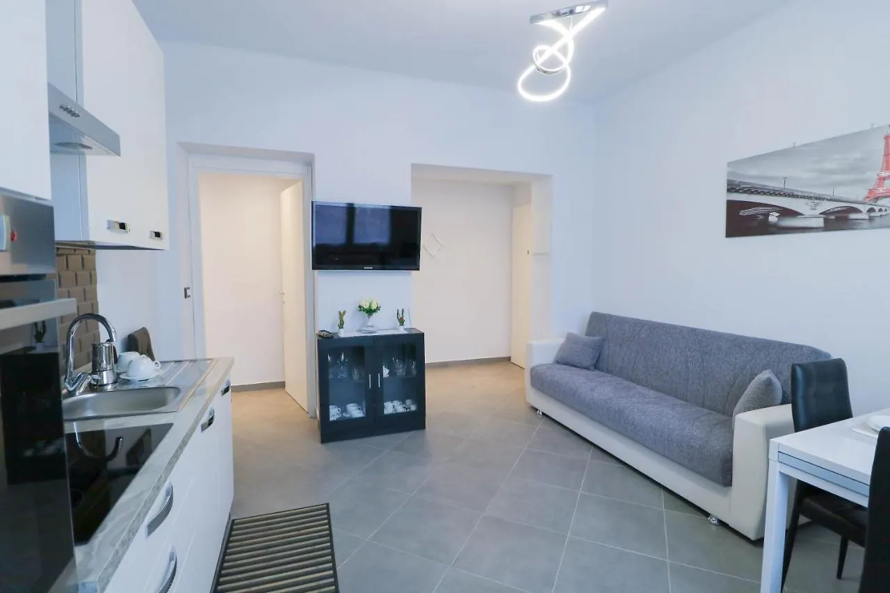 Appartamento H11 Bilocale Arma-Taggia - 1A  Taggia